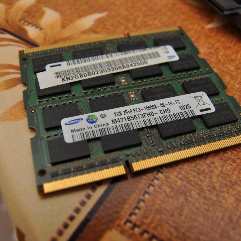 Оперативная память ноутбука характеристики. Оперативная память для ноутбука ddr2 ddr3. Оперативная память ddr3 и ddr3 ноутбук. Оперативная память для ноутбука ддр2 2 ГБ. Оперативная память для ноутбука ddr4 4gb.