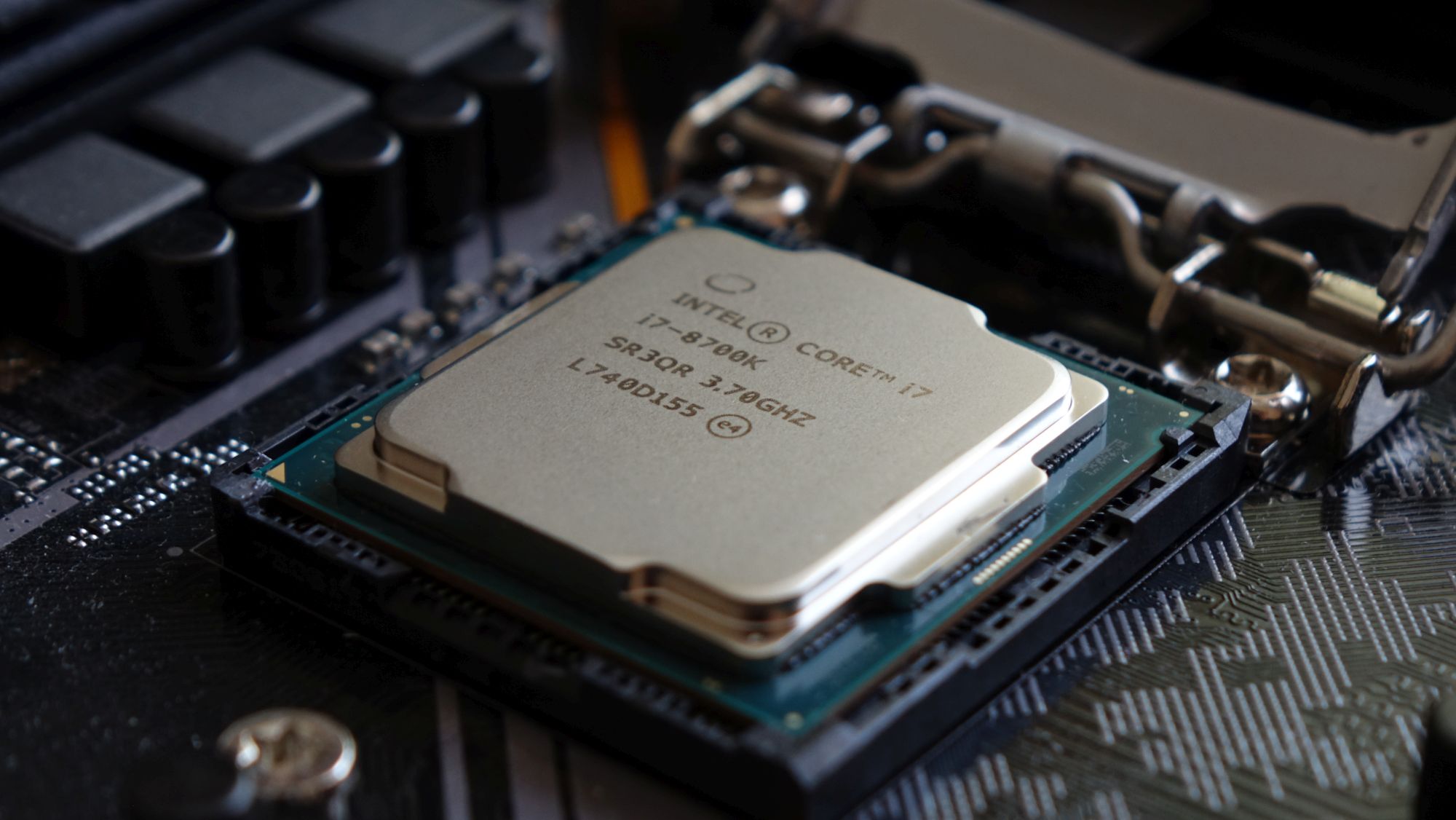 Intel Core i7-8700K крышка