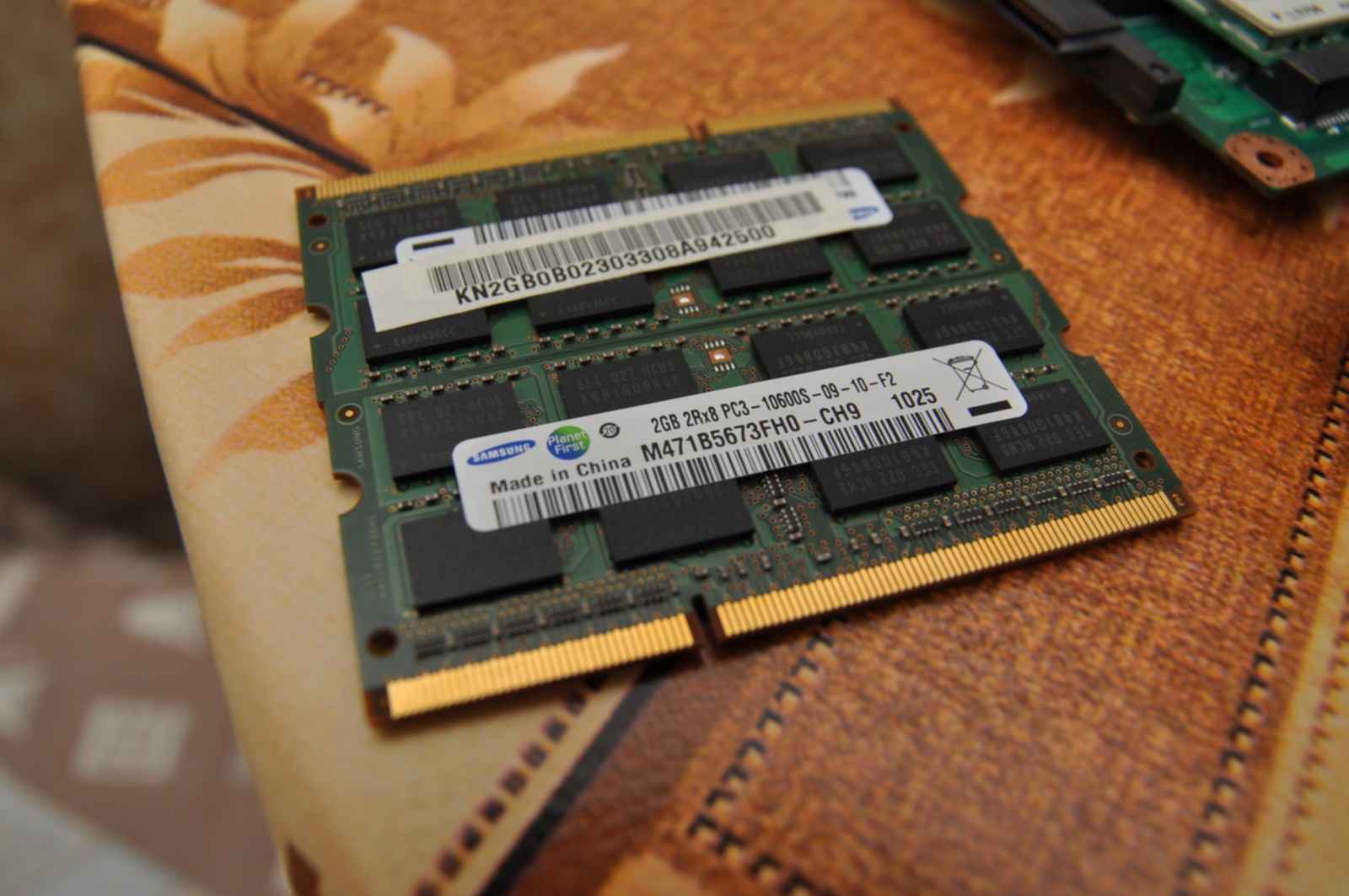 Оперативная память 500 гб. Оперативная память ддр4 для ноутбука. Оперативная память для ноутбука ddr4. Оперативная память Acer ddr3 1 GB. Оперативная память ддр3 на 2 ГБ на ноут.